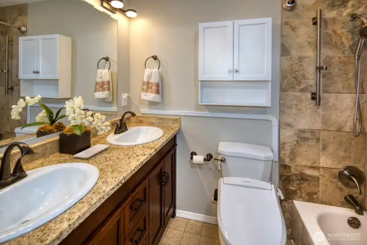 Primary Full Bathroom