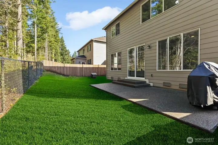 back yard peaceful and quite. Backs to greenbelt.