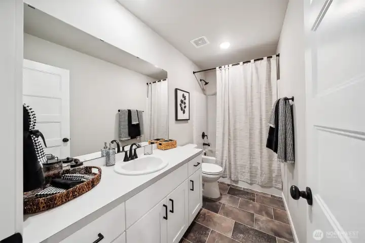 Photo of a similar home & floor plan, specs, colors & upgrades may vary.