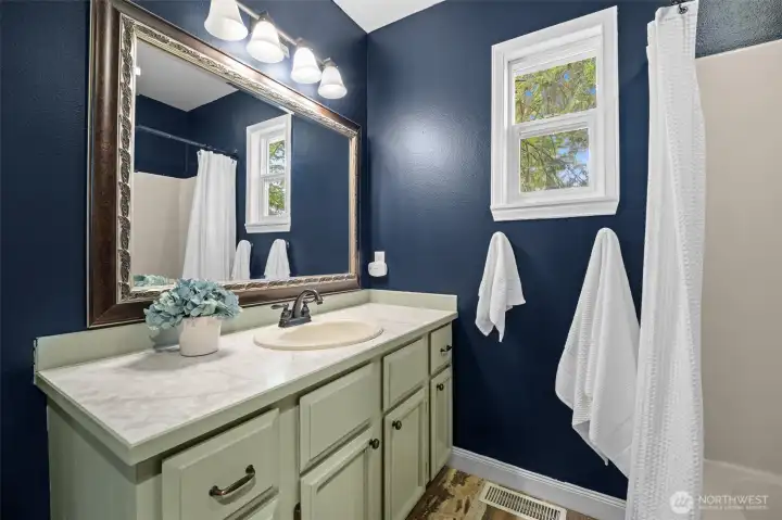 Hallway Full Bathroom