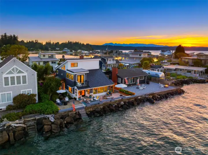 Welcome to 15670 Point Monroe! The most updated and livable home to list here in years! Welcome to 15670 Point Monroe! The most updated and livable home to list here in years!