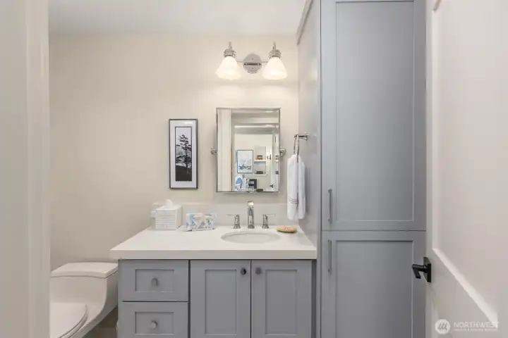 3/4 bathroom for bedrooms, all newly renovated 3/4 bathroom for bedrooms, all newly renovated