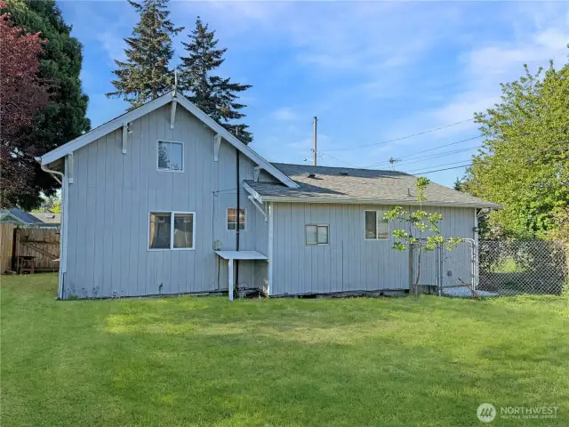 Fully fenced back yard