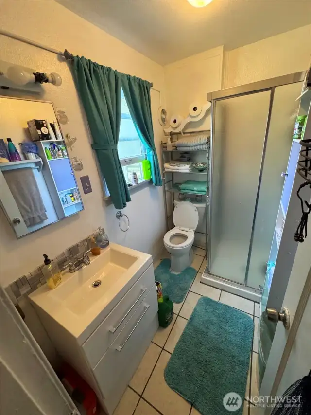 unit 1 bathroom