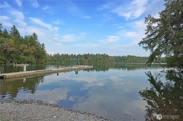 Private community lake access!
