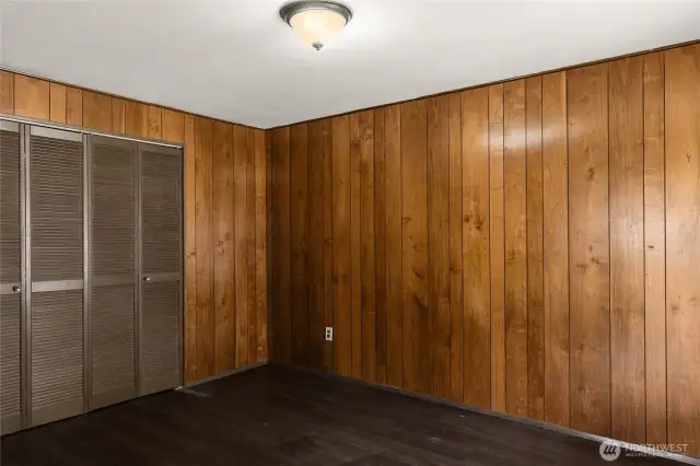 Main floor bedroom/office