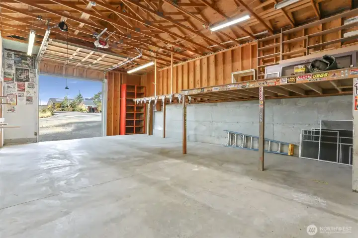 Garage heaven! Very well built RV parking, shop, business space or future ADU