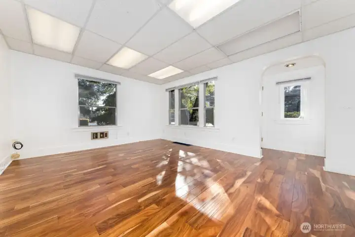 Entry room/Living Room