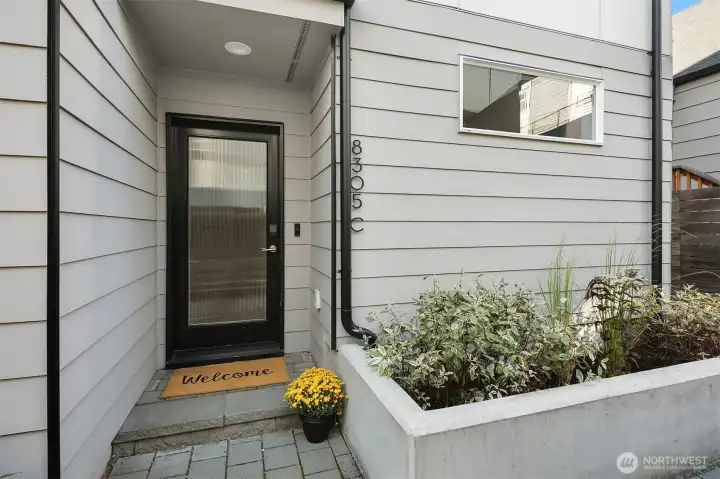 Private end unit townhome. 4 Star built green!