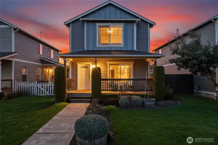 Welcome home to 2200 Greenview Cir #17. Your going to love what waits inside for you.