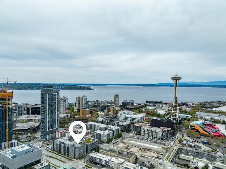 A few blocks from MoPOP, Space Needle and the Seattle Center
