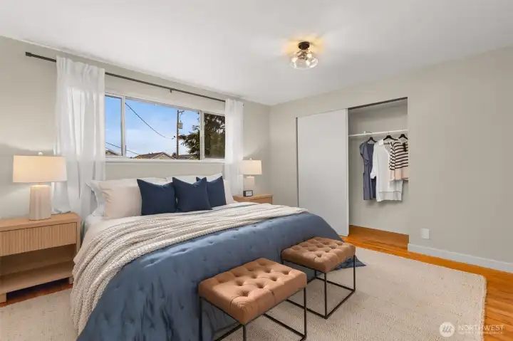 Large room/large closet