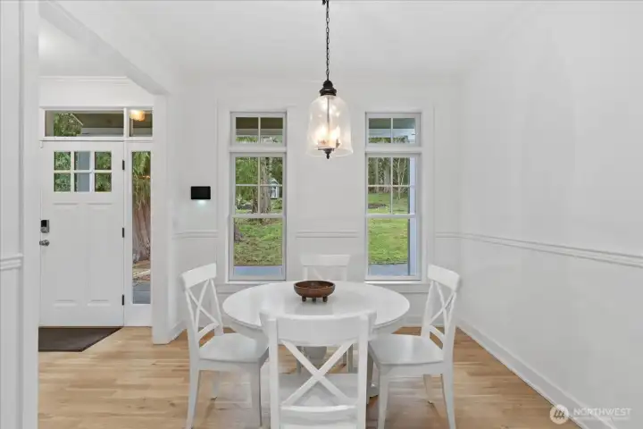 Dining room. Dining room.