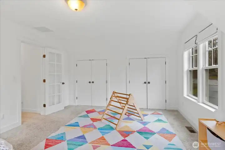 Bedroom/flex room. Bedroom/flex room.