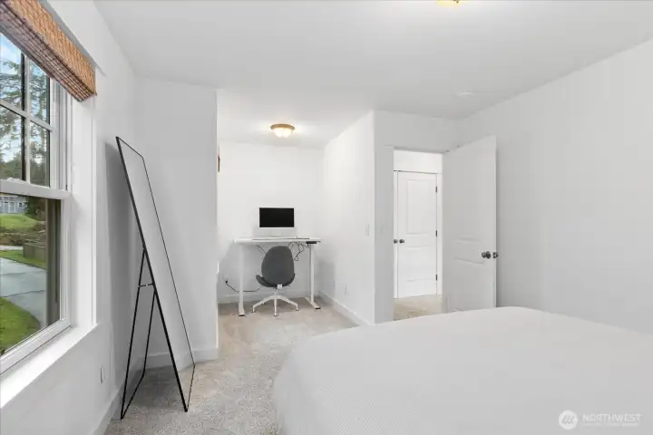 Bedroom/Office. Bedroom/Office.