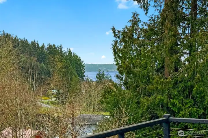 Water view! Water view!