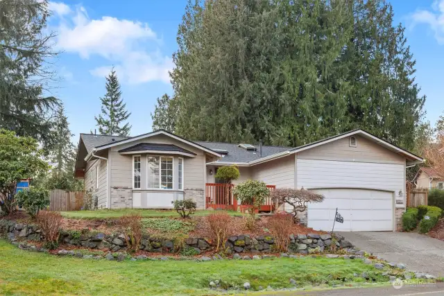 Welcome to this single-story home, nestled on a shy half-acre lot in a quiet cul-de-sac in South Lake Stevens & Snohomish schools, featuring 1,538 square feet of living space, 3 bedrooms and 2 full bathrooms!