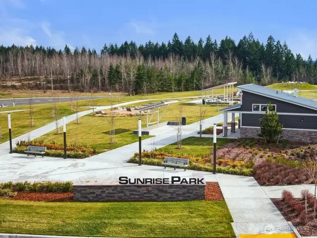 Short walk to the Sunrise Park/Splash Pad/Zipline/ & Basketball courts!