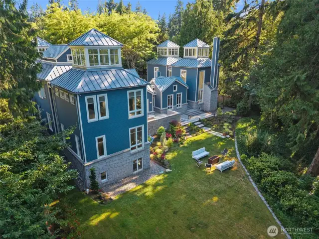 spacious backyard