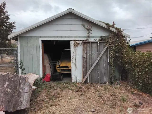 One Car Garage