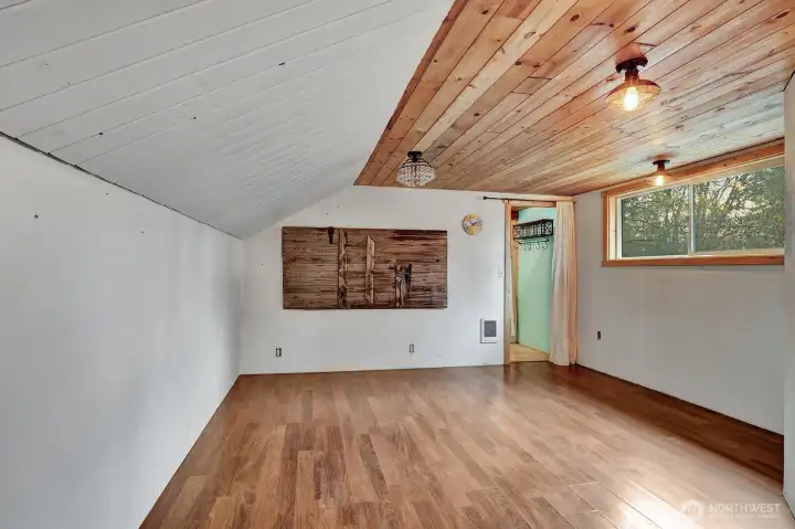 Upper 2nd bedroom with full bath