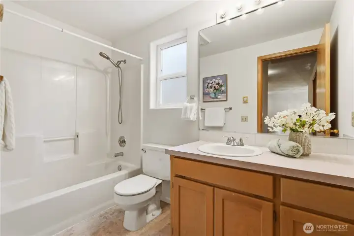 Guest bathroom upper floor