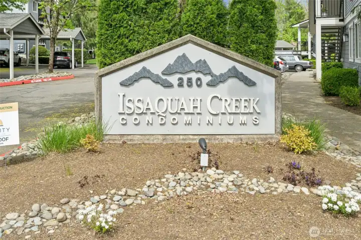 Community entrance sign for Issaquah Creek Condominiums.