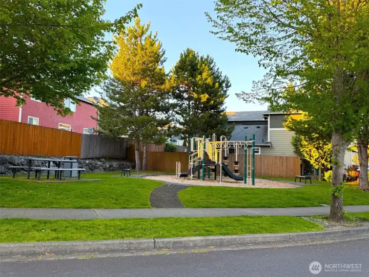 Enjoy the convenience of a neighborhood park just a few doors away perfect for morning walks, evening strolls, playtime, or simply enjoying the outdoors close to home.