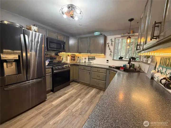 Lovely updated kitchen with high-end appliances.
