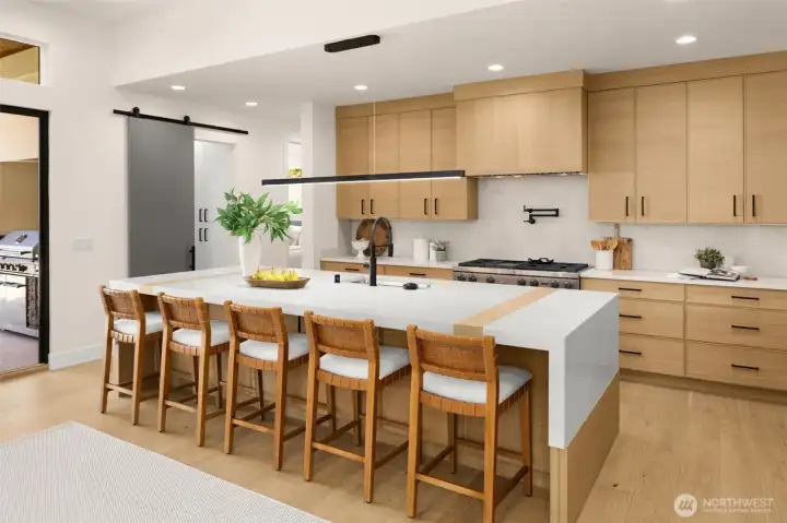 Oversized island, Oak Cabinetry and plenty of storage