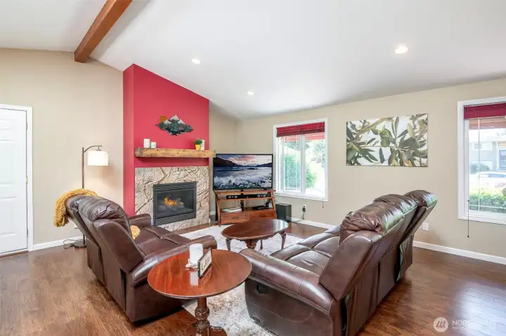 Beautifully maintained floors.