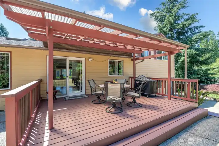 Entertaining deck, sports court and multiple zen areas to relax and enjoy.