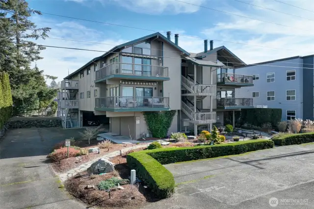 Top floor Marina District unit