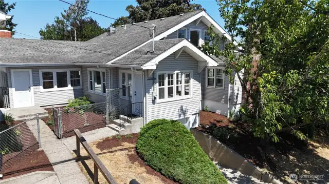 South-facing frontage connects effortlessly to the courtyard, family living area, and the garage