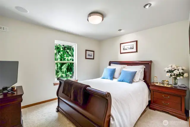upper Bedroom