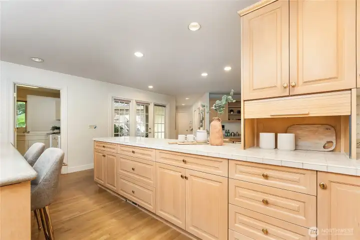 Large entertaining kitchen