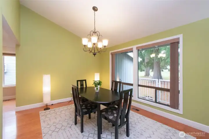 Dining Room Overlook the Golf Course