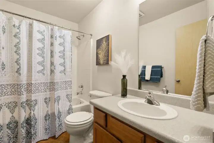 Guest Bathroom Upstairs