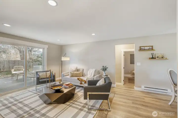 Spacious living room