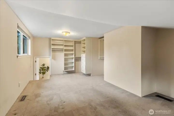 4th bedroom/bonus room above the garage