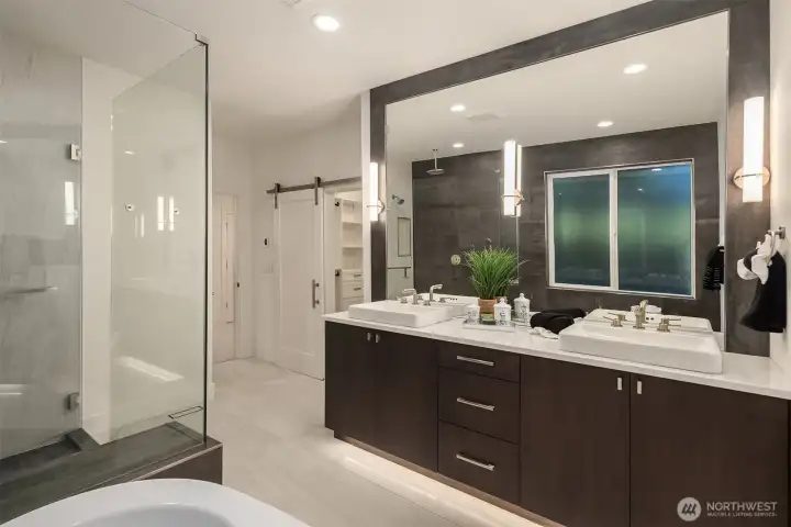 Primary bath