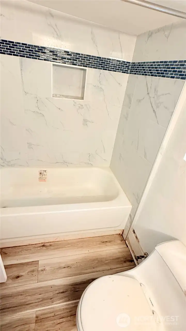 Unit B-Bathroom