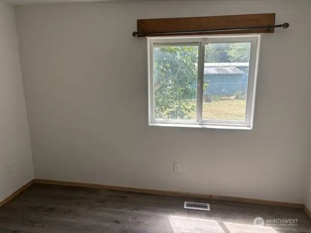 Guest Bedroom. Guest Bedroom.
