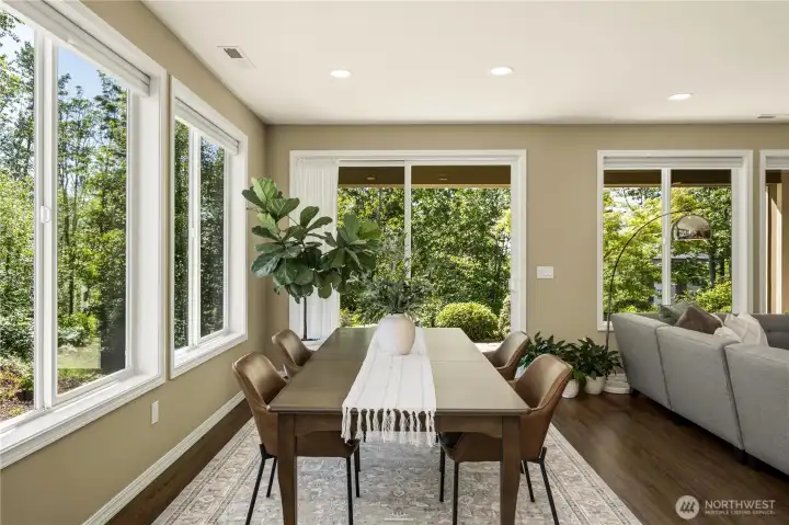 Amazing privacy and views from the dining area.