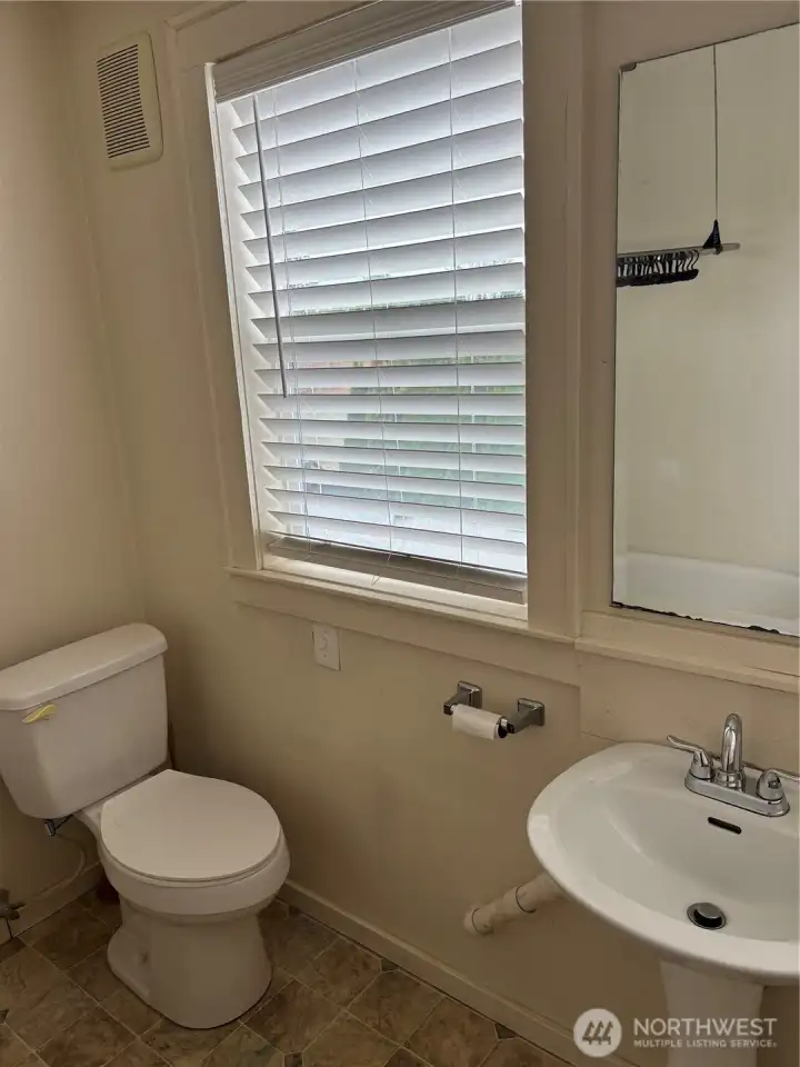 Upstairs apartment bathroom Upstairs apartment bathroom