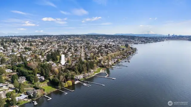 Ideally situated, this home offers close proximity to Lake Washington, a variety of restaurants, and downtown boutique shops.