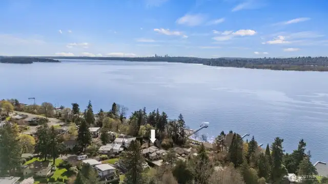 Ideally perched with stunning views, this home is located in the coveted West of Market neighborhood, served by the highly regarded Lake Washington School District.