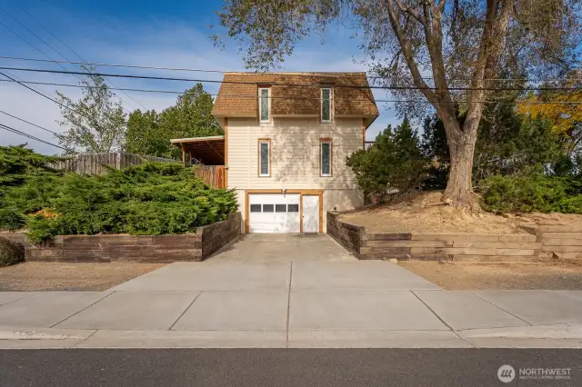 Lower garage entrance