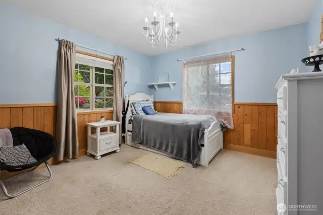2nd bedroom on main floor with large closet.