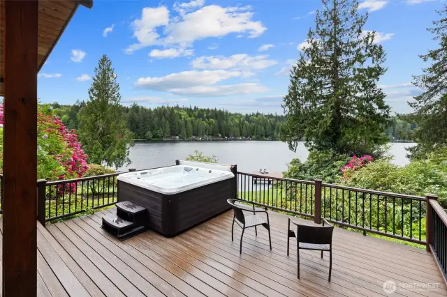 Hot tub for relaxing while enjoying your lake views.